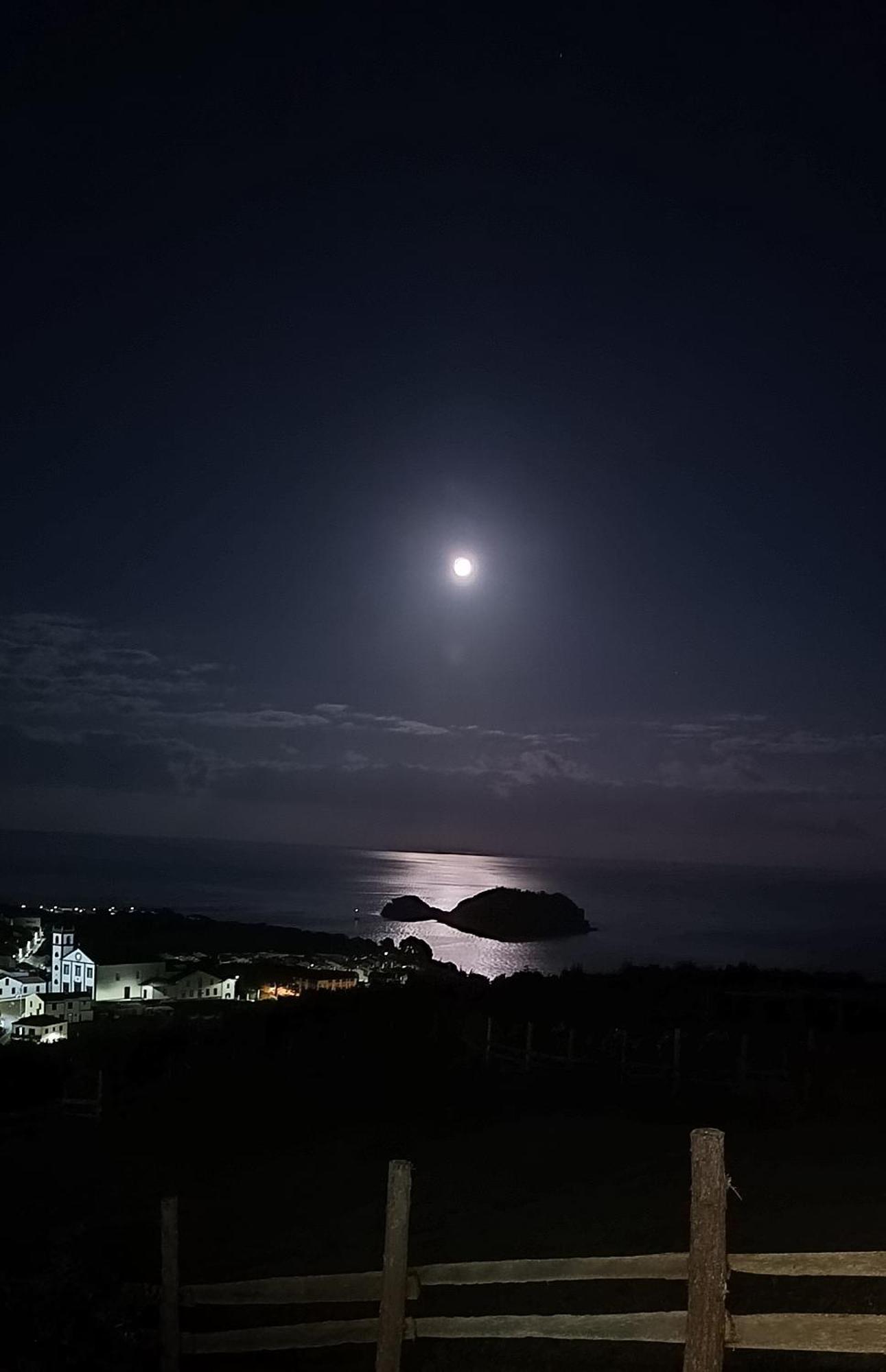Um Quarto Da Casa Do Monte Vila Franca do Campo Eksteriør billede